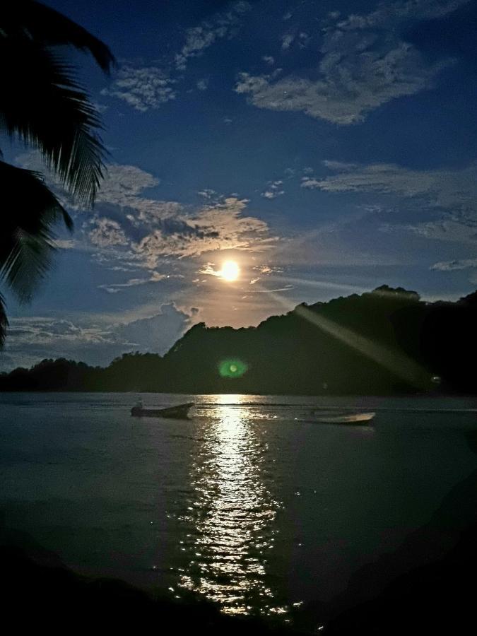 Paradise Island Beach Hotel Isla Grande Kültér fotó